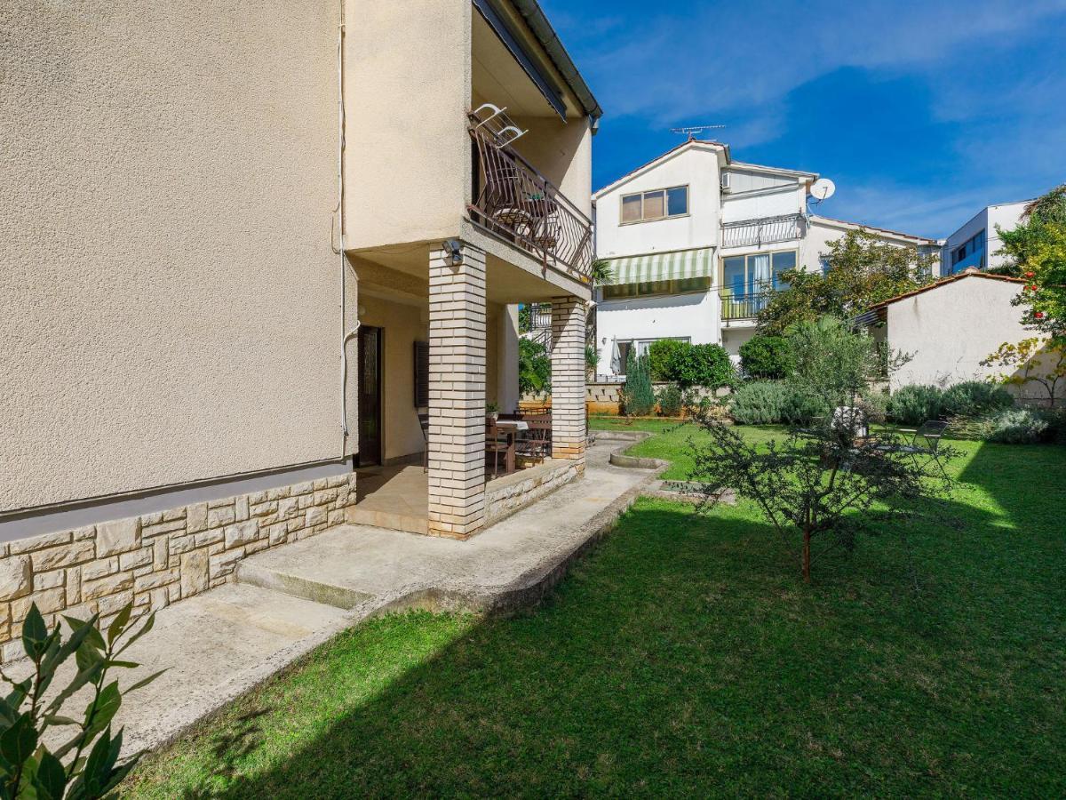 Apartment Zrinka-2 By Interhome Пореч Екстериор снимка