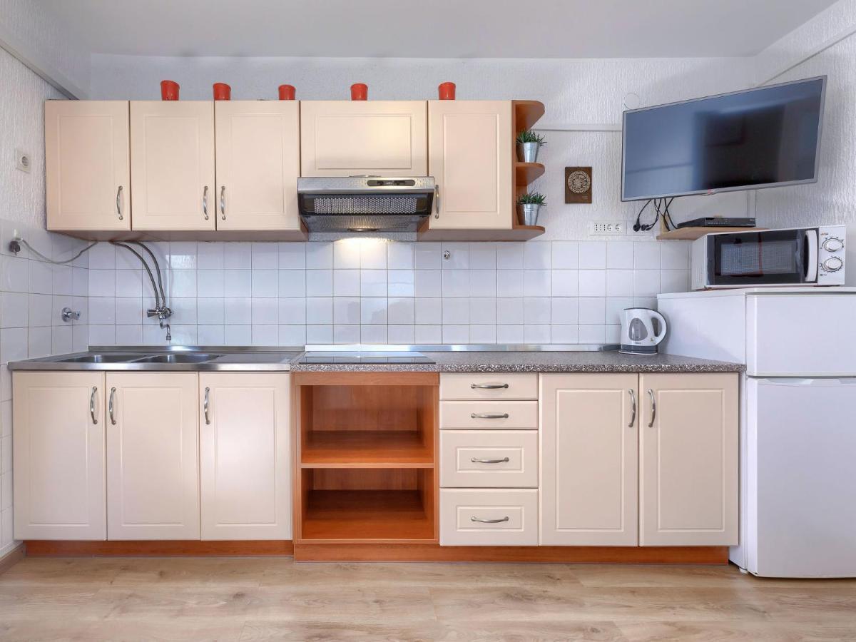 Apartment Zrinka-2 By Interhome Пореч Екстериор снимка